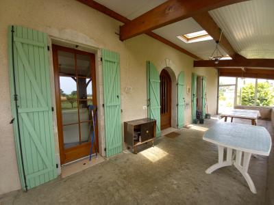 Detached Country House with Pond and Land