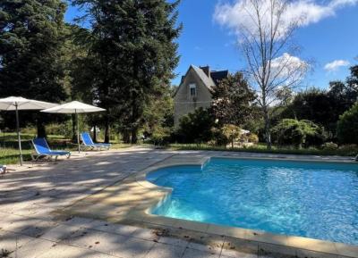 Renovated Manor House And Renovated Barn With Swimming Pool