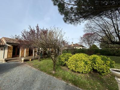 Belle Maison De Plain-pied A Vendre Dans Le Perigord Pourpre