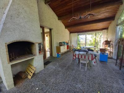 Architect Designed Detached House and Large Garden