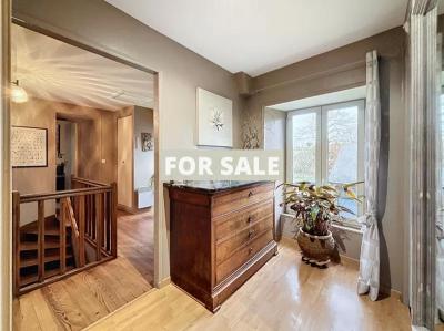 Detached Country House with Open Views by River