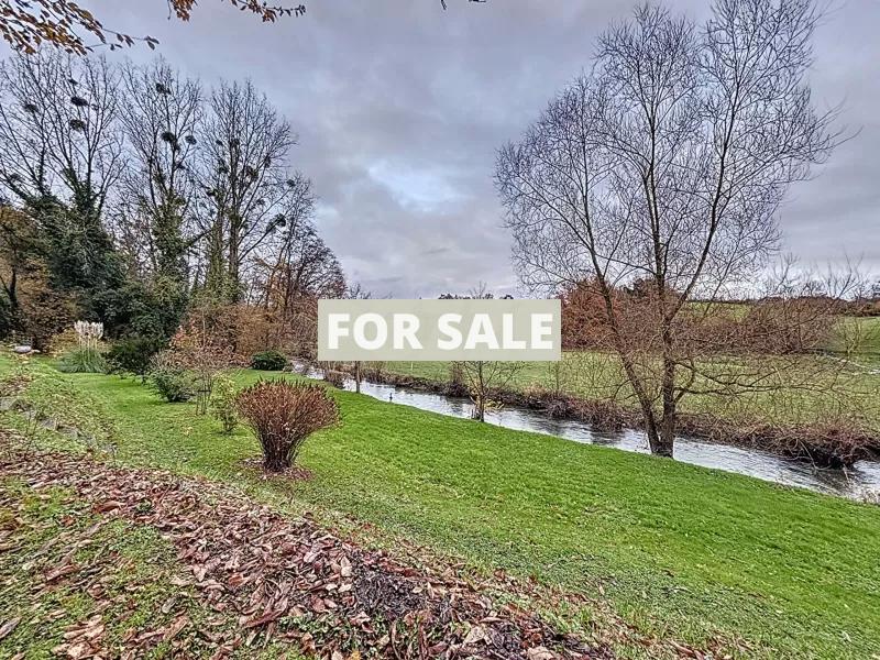 Detached Country House with Open Views by River