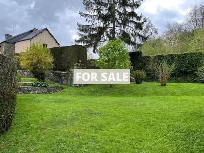 Detached Country House with Open Views by River