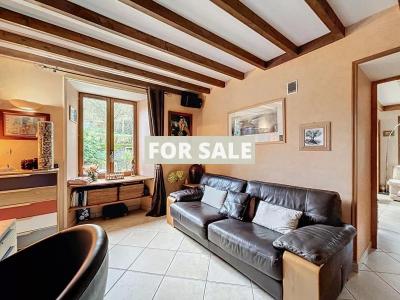 Detached Country House with Open Views by River