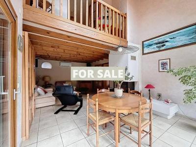 Detached Country House with Open Views by River
