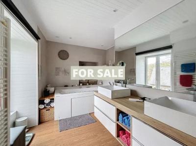 Detached Country House with Open Views by River