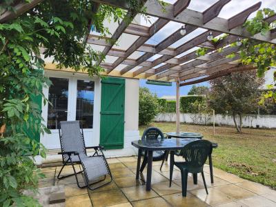 Detached House with Garden