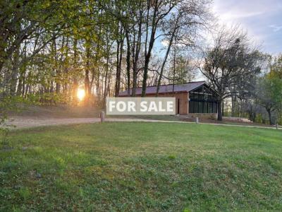 Perfect Countryside Property with Pool and Views