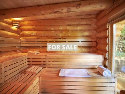 Perfect Countryside Property with Pool and Views