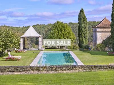 Perfect Countryside Property with Pool and Views