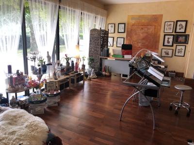 Superb Detached Villa with Guest Gite and Pool
