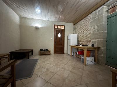 Very Pretty Property with Swimming Pool