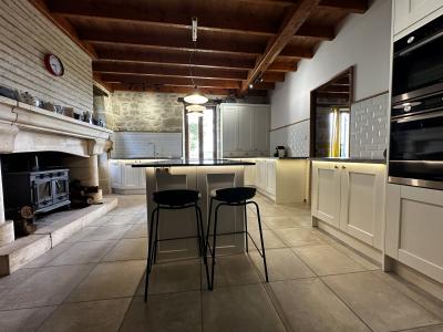 Very Pretty Property with Swimming Pool