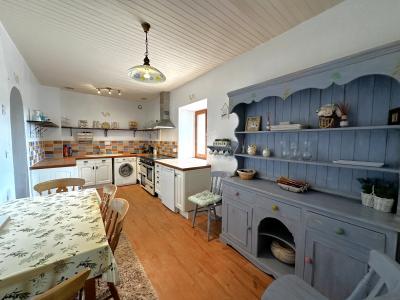 Farmhouse and Barn Conversion, Pool and Open Views