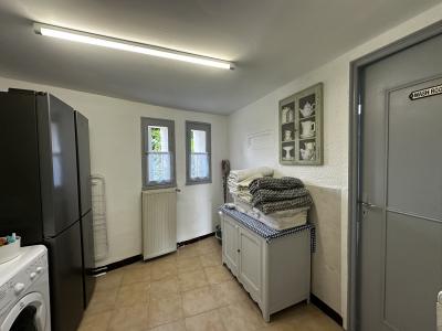 Detached House with Beautiful Swimming Pool