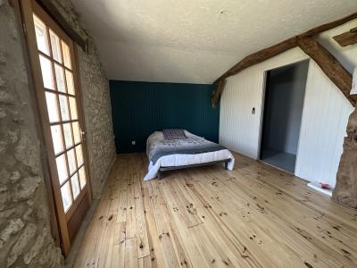 Detached House with Outbuilding and Swimming Pool