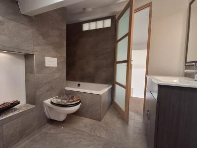 Detached House with Beautiful Renovated Interior