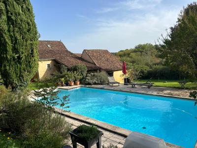 Detached Country House with Swimming Pool and Landscaped Garden