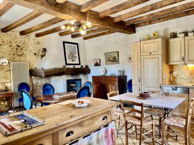Detached Country House with Swimming Pool and Jacuzzi Hot Tub