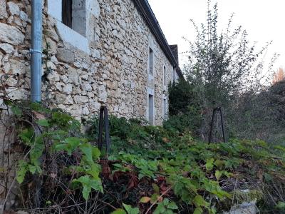 Huge Countryside Barn to Renovate