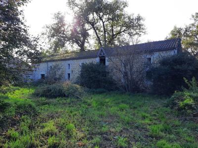 Huge Countryside Barn to Renovate