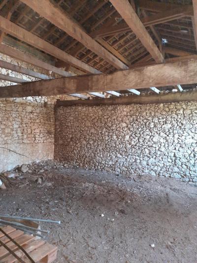 Huge Countryside Barn to Renovate
