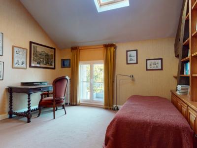 Period Property with Landscaped Garden