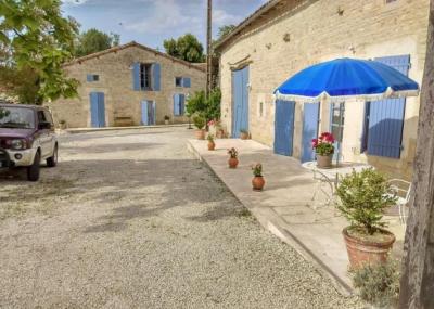 Beautiful Stone House With Guest Gite And Swimming Pool