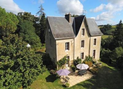 Renovated Manor House And Renovated Barn With Swimming Pool