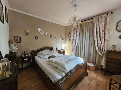 Detached Country House with Mature Garden