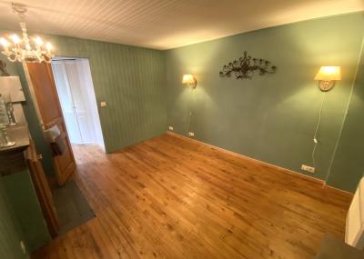 Cosy Character Cottage in Great Location