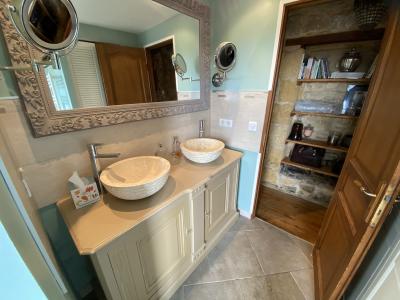 Cosy Character Cottage in Great Location