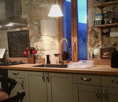 Cosy Character Cottage in Great Location