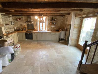 Cosy Character Cottage in Great Location