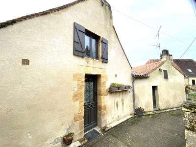 Cosy Character Cottage in Great Location