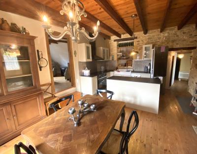 Cosy Character Cottage in Great Location