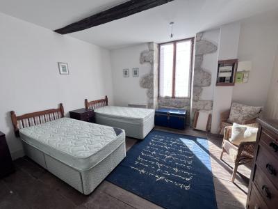 Town House with Courtyard Garden
