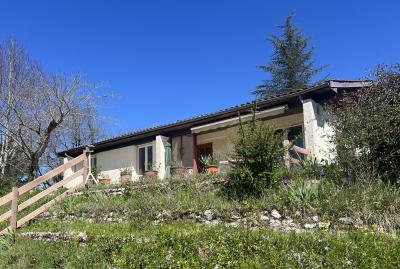 `monpazier: Charmante Maison Avec Jardin