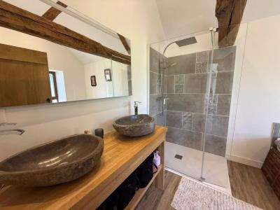 Beautiful Family House with Guest Gite and Pool