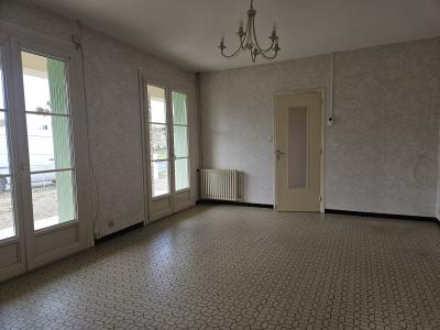 Detached Single Storey House with Garden