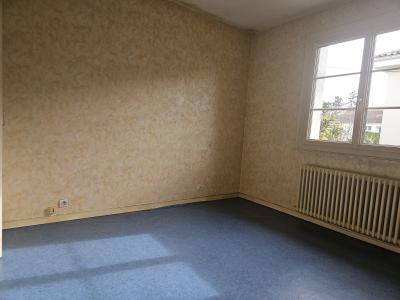 Detached Single Storey House with Garden