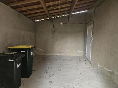Detached Single Storey House with Garden