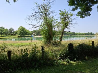 Beautiful Detached House in Parkland Gardens