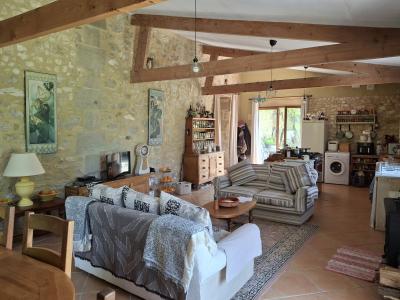 Beautiful Detached House in Parkland Gardens
