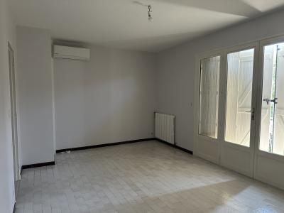 Traditional House with Garden