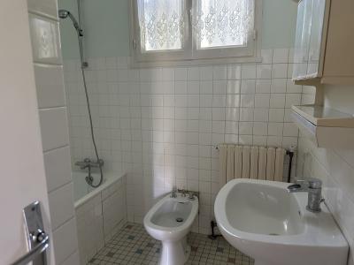 Traditional House with Garden