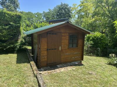 Traditional House with Garden