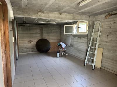 Traditional House with Garden