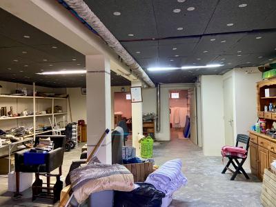 Detached House and Garden in Lovely Location