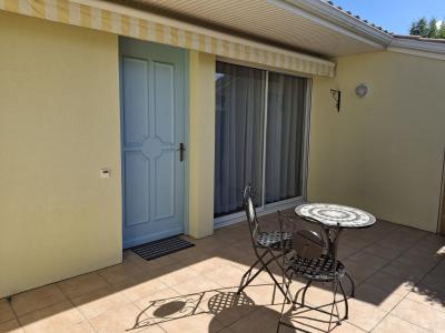 Single Storey Apartment with Use of Pool